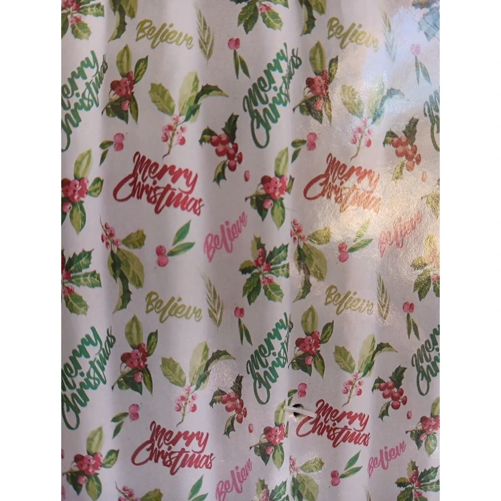 15 Piece Bath Set Christmas Curtain Rugs Hooks Holiday Pretty‎ Berries Decor